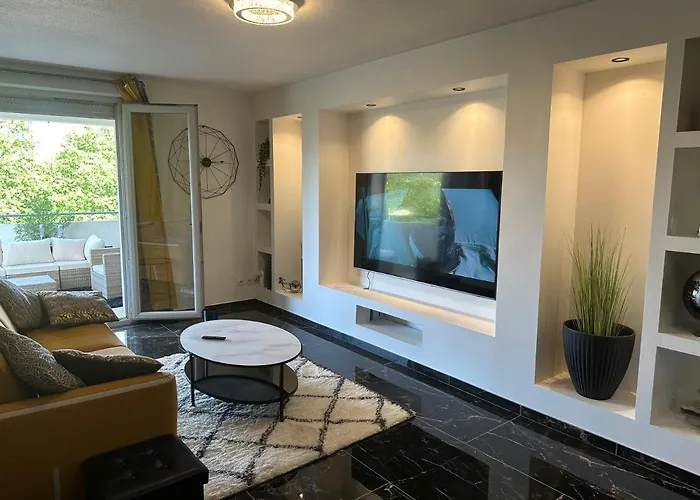 Charme Et Confort A Borderouge Апартаменты *